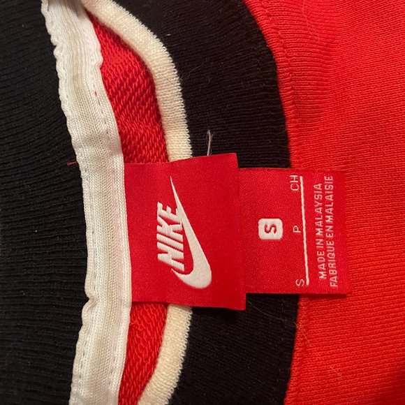 Nike Sportswear Pullover - Picture 4 of 4